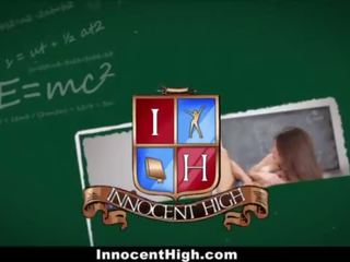 Innocenthigh - gros seins enseignants assistant obtient pilé